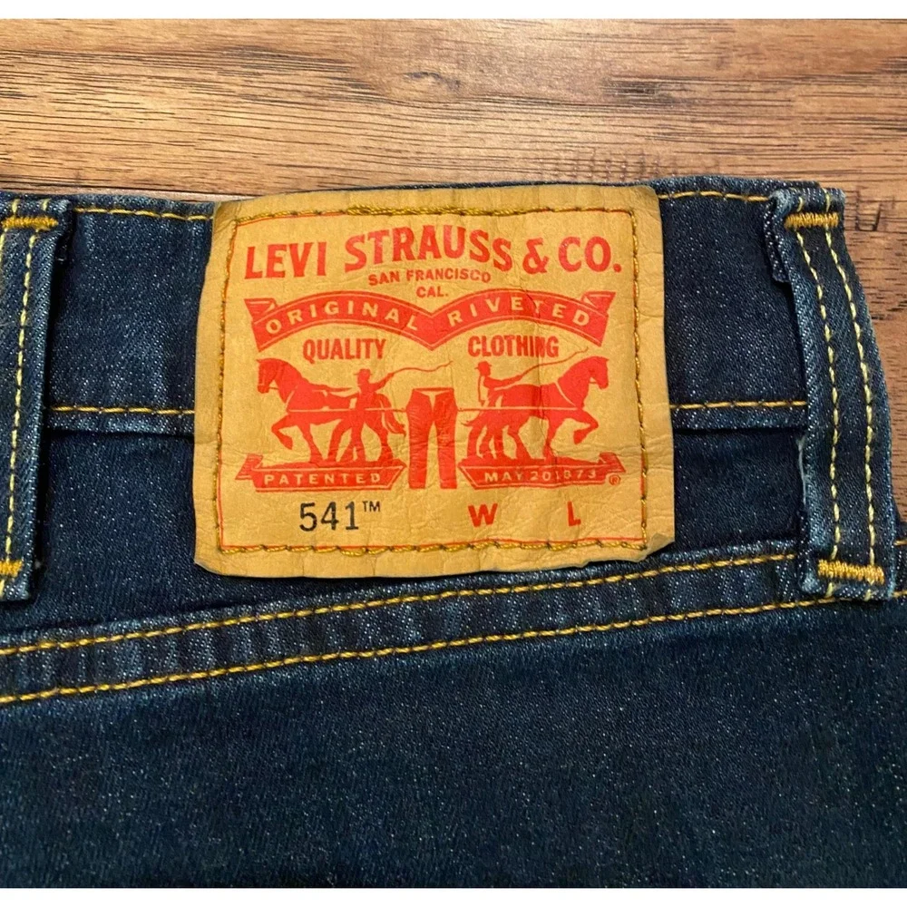 Levis 541 Athletic Taper Mens Stretch Jeans Dark Wash Indigo 44x30 NEW